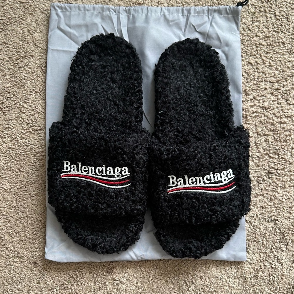 Balenciaga Black Textured Slides